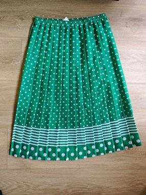 Vintage Lane Lee Green Polka Dot Pleated Skirt